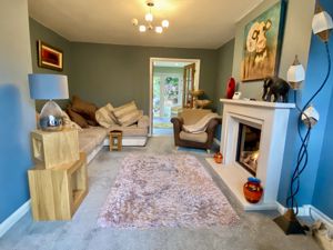 Lounge- click for photo gallery